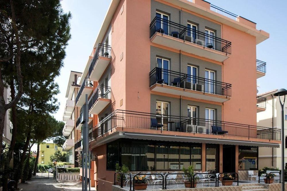 Hotel Scarlet Rimini Exteriér fotografie